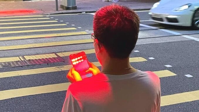akilli-telefonlarin-trafik-guvenligi-uzerindeki-etkisi-hong-kongdaki-yenilikci-cozum-tRSsLLqM.jpg