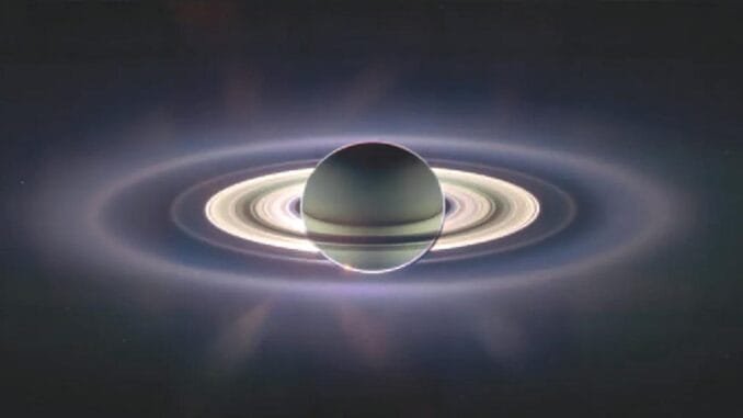 cassini-uzay-aracinin-saturn-halkalari-uzerine-yeni-bulgulari-kgtJj3J2.jpg