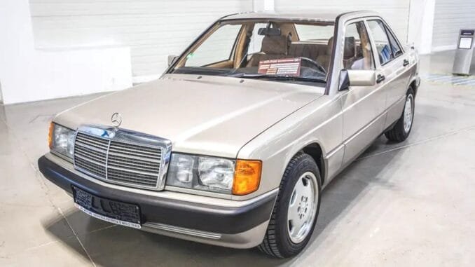 silikon-vadisinde-gomulu-mercedes-benz-ve-esrarengiz-sahibi-2eq7GRZq.jpg