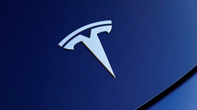 tesla-ucretsiz-mobil-baglayici-sarj-paketi-uygulamasini-sonlandirdi-Q5FSJjOL.jpg