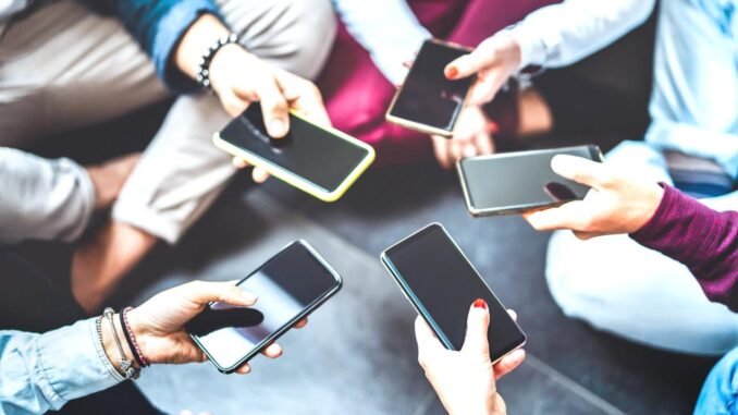 2023-dorduncu-ceyrek-kuresel-akilli-telefon-pazar-raporu-GnLq8PyK.jpg