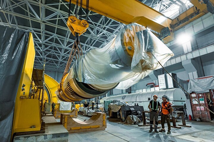 Akkuyu Nükleer Güç Santrali'nde Rotorun Başarıyla Yerleştirilmesi
