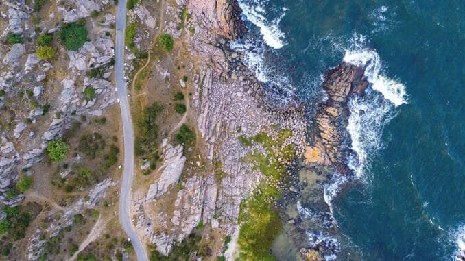 bornholm-adasindaki-gizemli-sarsintilar-askeri-tatbikat-mi-ses-bariyeri-mi-YDfJdShp.jpg