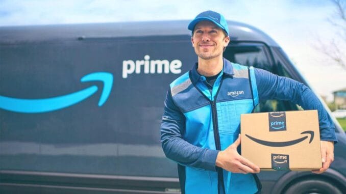 british-columbiada-amazon-paketleri-krizi-kadin-50den-fazla-paketle-saskina-dondu-CxaHACAB.jpg
