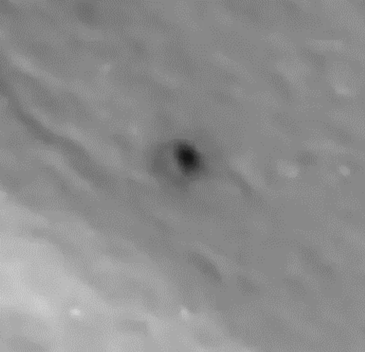 Jüpiter'in Uydusu Io'daki Gizemli Çarpma Krateri