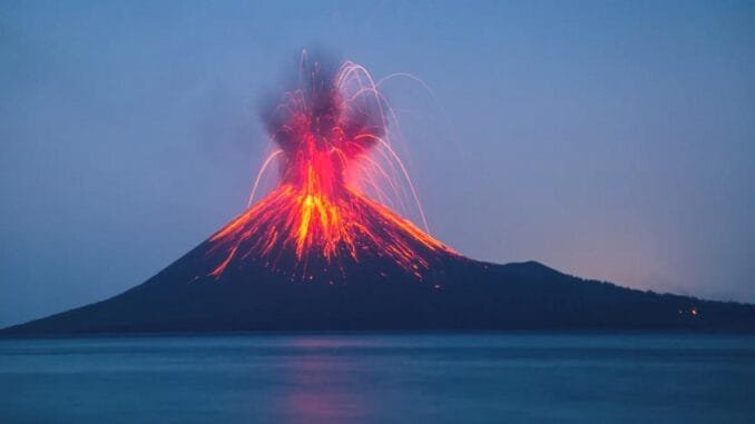 krakatoa-patlamasi-tarihin-en-siddetli-doga-olaylarindan-biri-AOFaCzpD.jpg