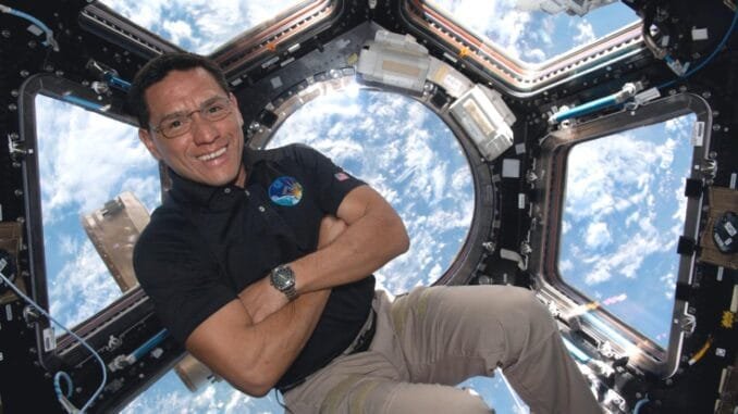 nasa-astronotu-frank-rubionun-uzayda-en-uzun-gorev-rekoru-GJHMA3N8.jpg