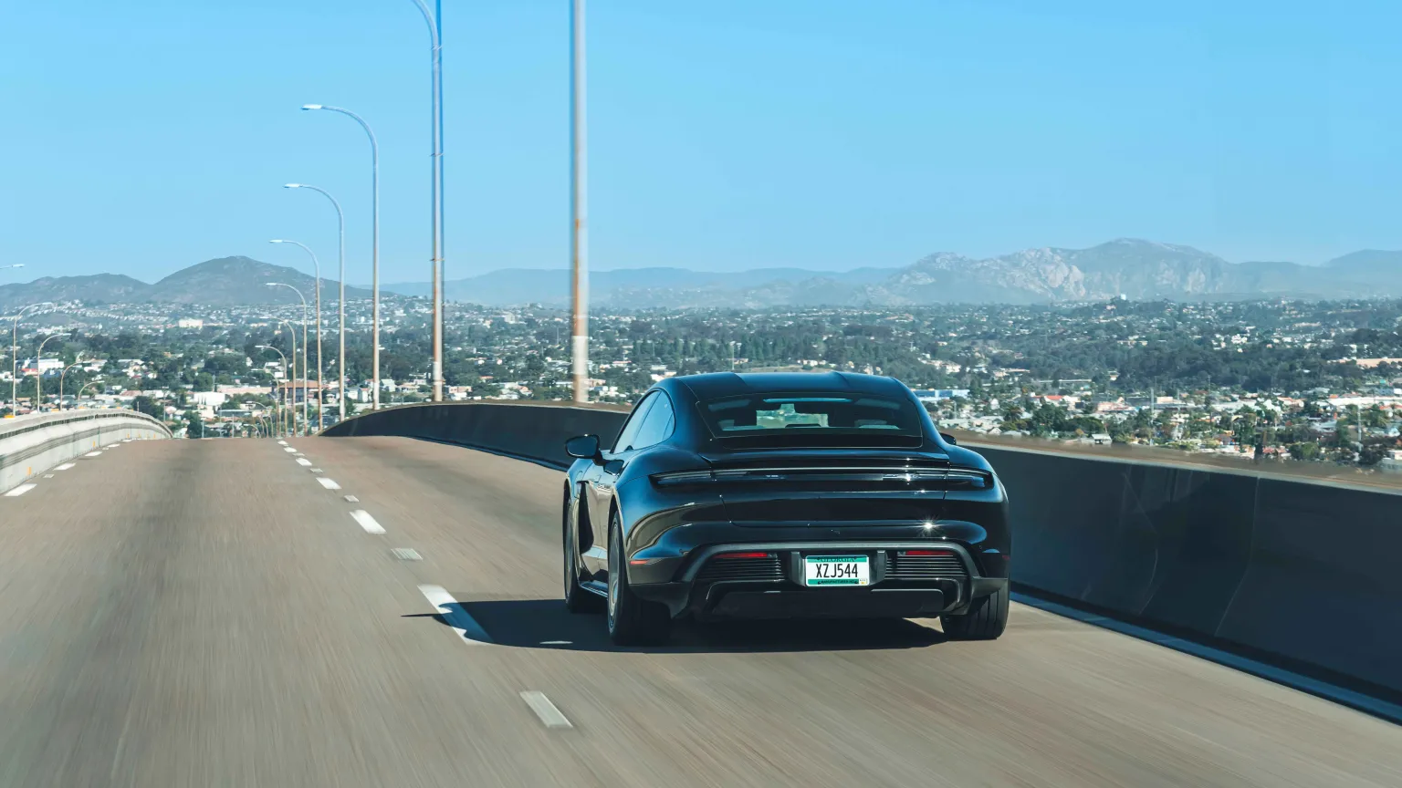 Porsche Taycan ile Elektrikli Araç Pazarında Yeni Bir Dönem