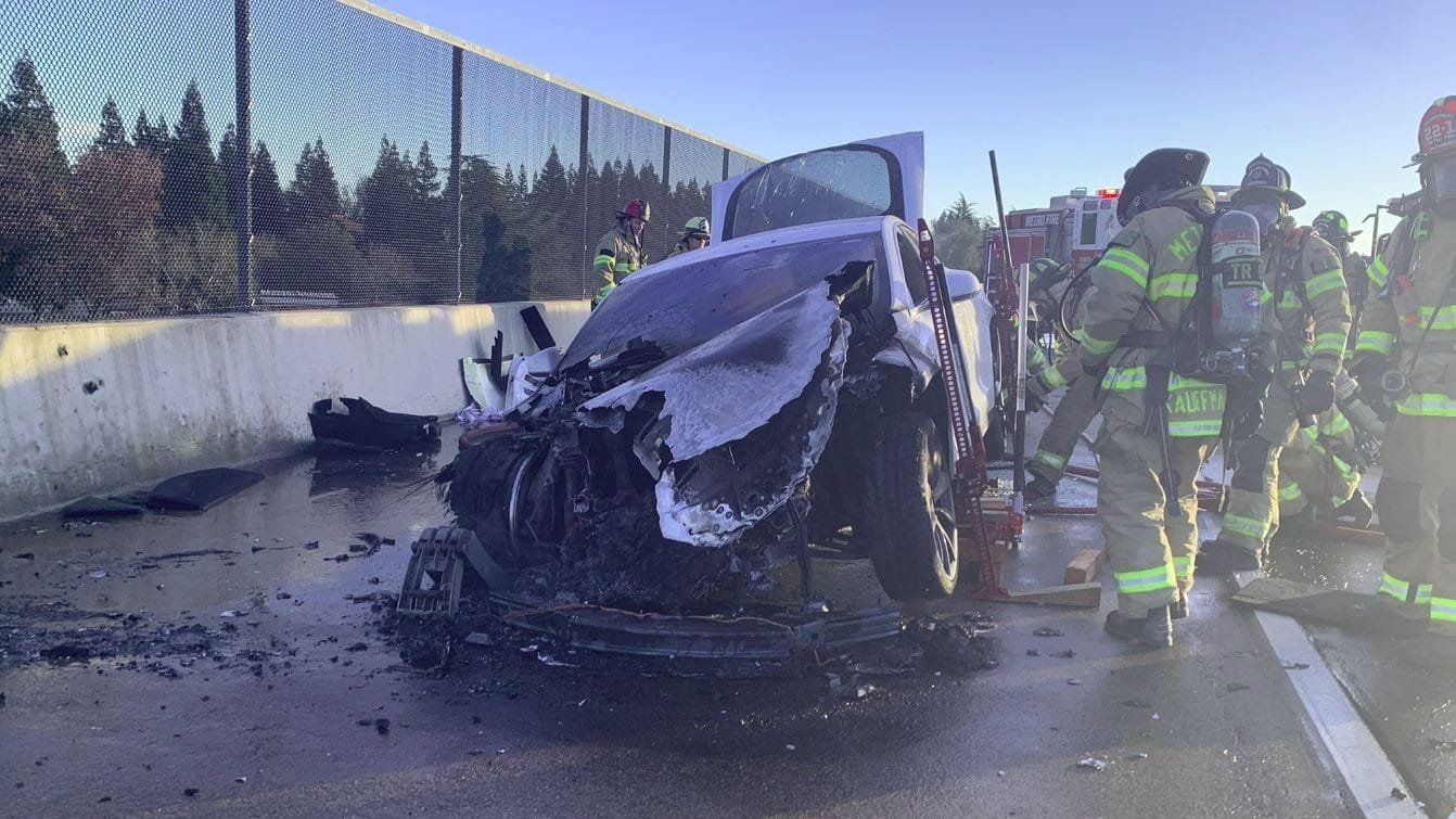 Tesla Model S Yangını: Sacramento'daki Olay