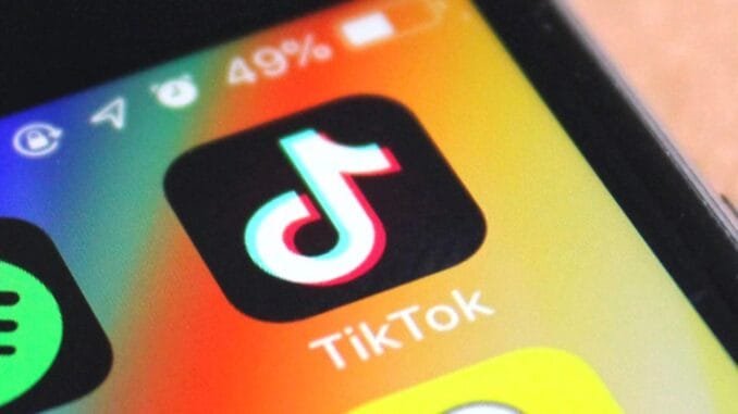 tiktokun-10-milyar-dolarlik-tuketici-harcamasi-basarisi-AgASazi8.jpg
