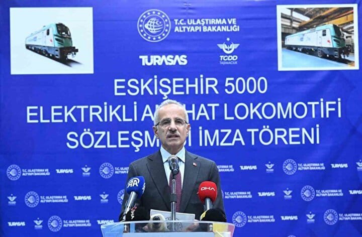 Ulaştırma ve Altyapı Bakanı Uraloğlu'ndan ESKİŞEHİR-5000 Projesi Açıklaması