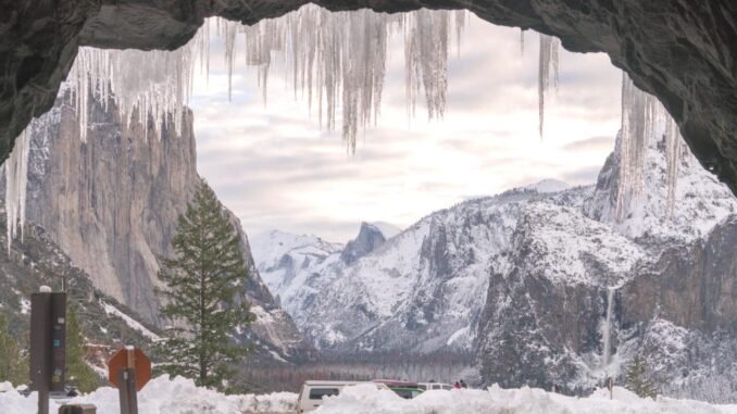 yosemite-ulusal-parki-kis-firtinasi-sonrasi-yeniden-acildi-uLEFO8Gj.jpg