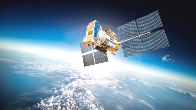 boeing-yapimi-intelsat-33e-uydu-yorungede-patladi-YJOycQmx.jpg