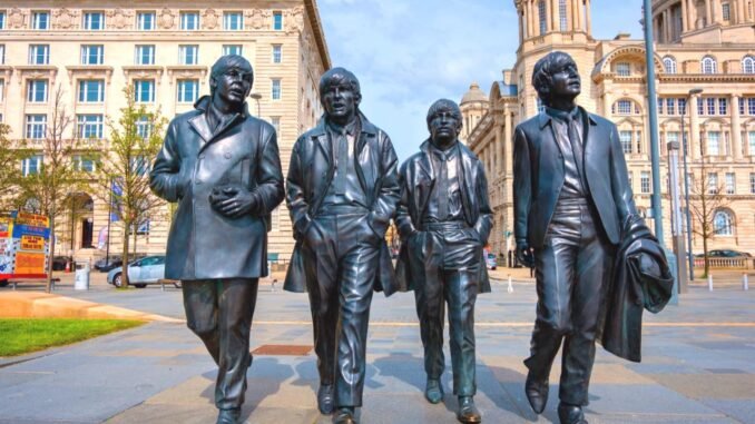 yapay-zeka-ile-yeniden-hayat-bulan-beatlesin-unutulmus-bestesi-now-and-then-wpnfq9vv.jpg