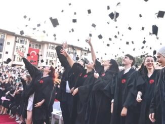 Koç Üniversitesi 32. Mezuniyet Sevinci - MakineTamir